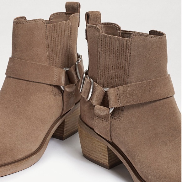 Sam Eldemen Bellamie Block Heel Bootie - Picture 16 of 16